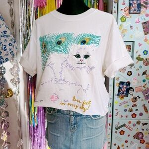Vintage 90s White Cat Graphic Tee with Teal & Gold Accents